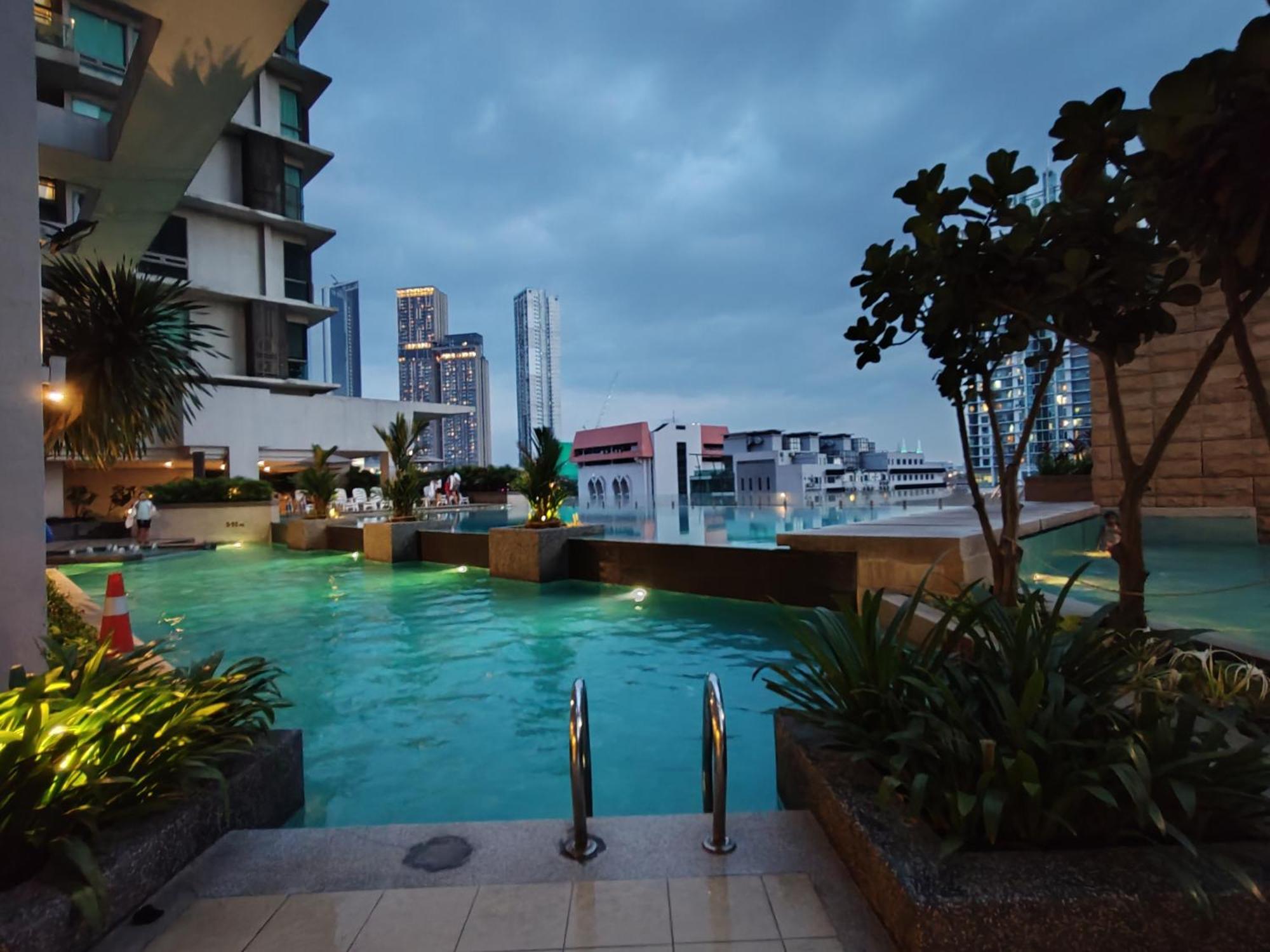 No Other Fee - Swiss Garden By The Boston House Kuala Lumpur Buitenkant foto